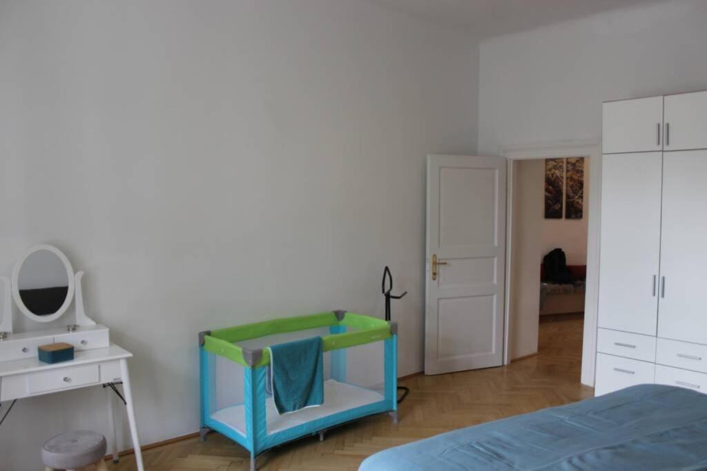 Wunderschone Altbauwohnung In Zentraler Lage Wien Extérieur photo