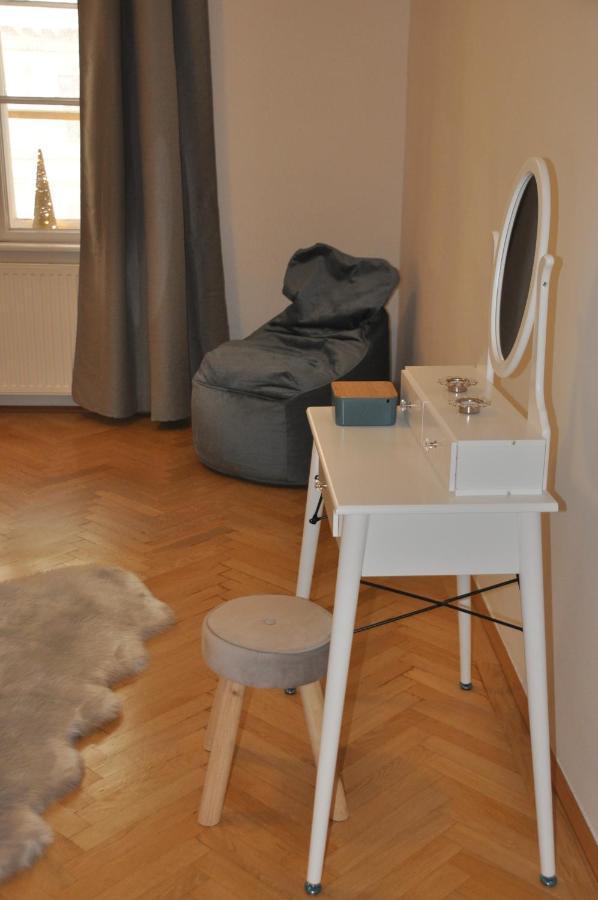 Wunderschone Altbauwohnung In Zentraler Lage Wien Extérieur photo