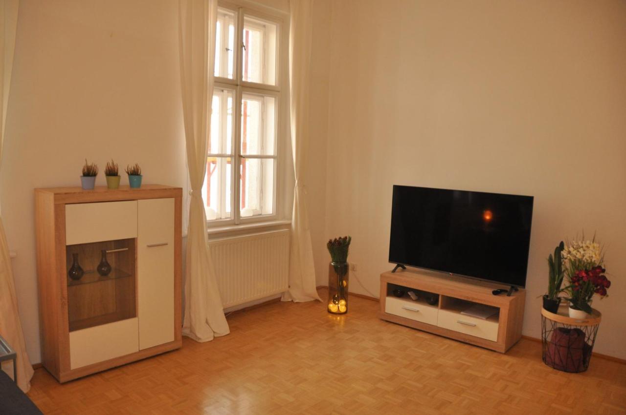 Wunderschone Altbauwohnung In Zentraler Lage Wien Extérieur photo